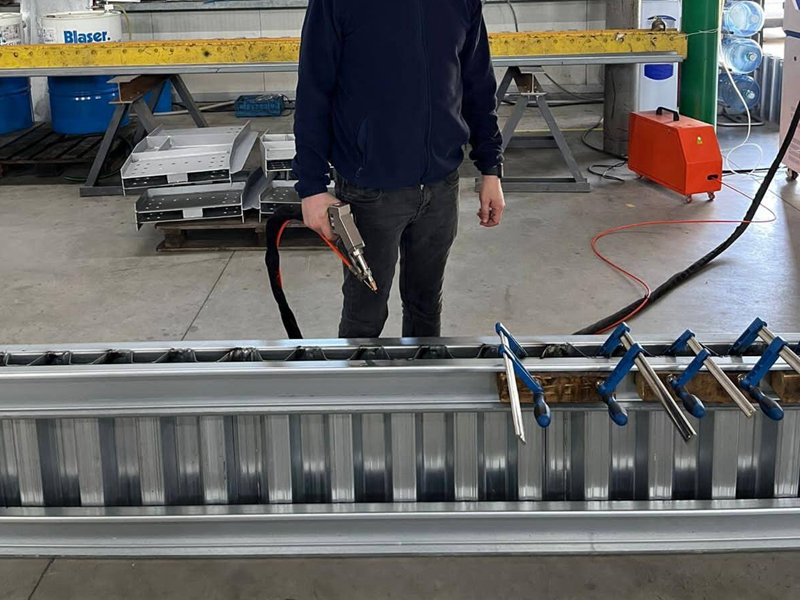 Application of Fiber Laser Cutting Machine in Hardware Tool Industry