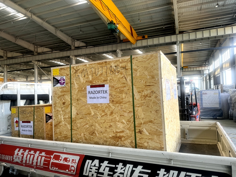 瑞士风冷焊接机、俄罗斯3000W焊接机，荷兰2000W焊接机发货 02.jpg