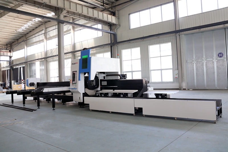 Razortek  Professional Tube&Pipe Fiber Laser Cutter RZ60F