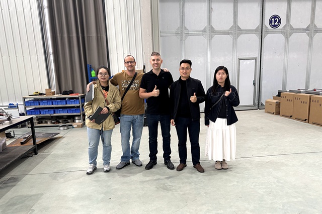 Australian Clients Visit Razortek Factory