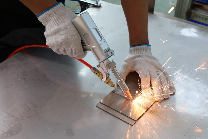 Why Fiber Laser Welding Machine is So Popular?