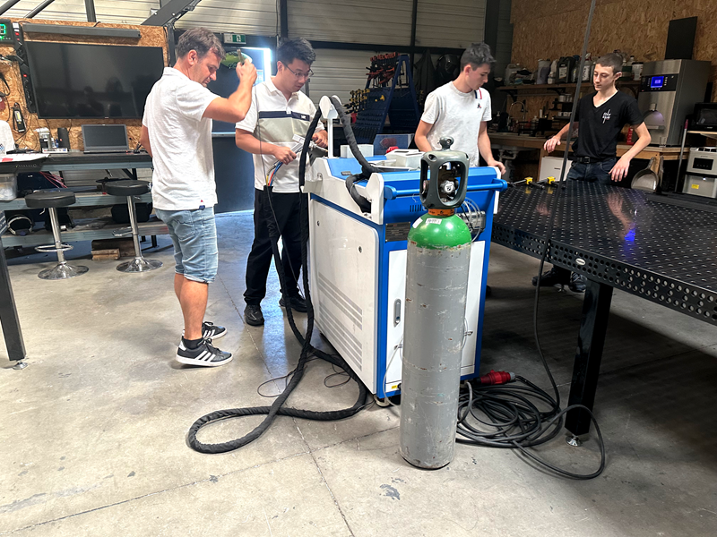 Razortek European Tour Continues – Third Stop: France!